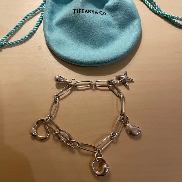 $950 Tiffany & Co Elsa Peretti Charm Bracelet - Picture 8 of 11